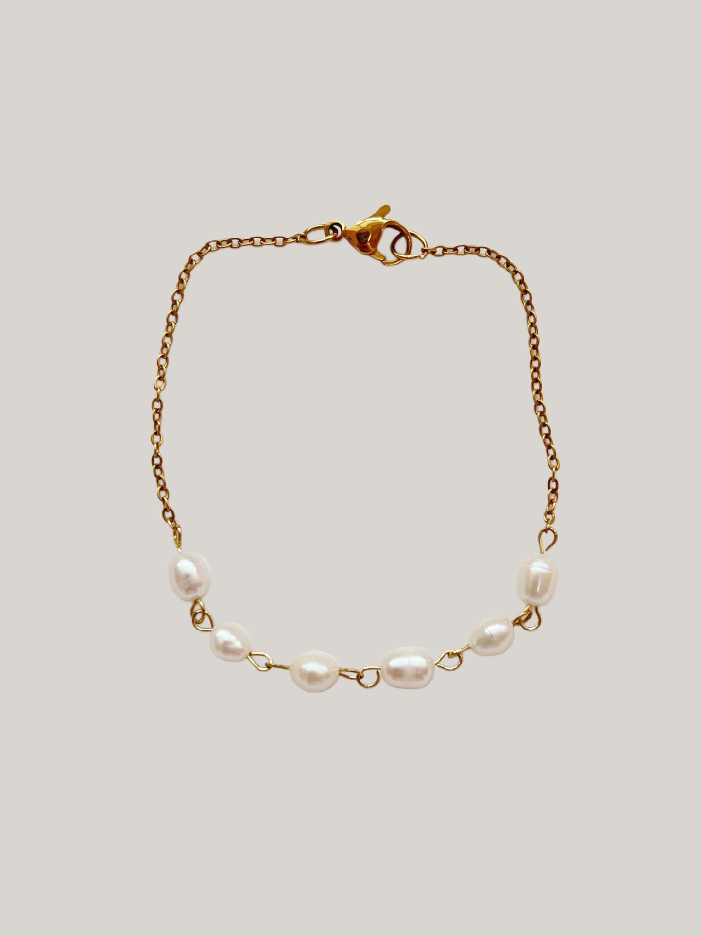 Barely Pearl Bracelet
