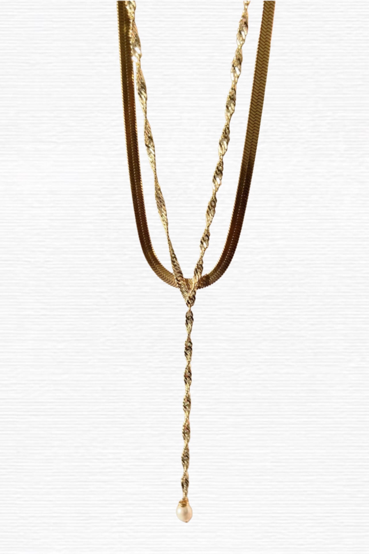 long necklace with natural pearl