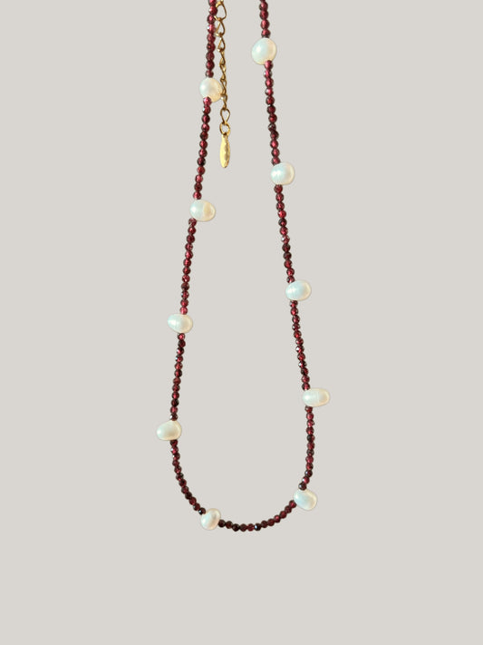 Red garnet with natural pearl necklace
