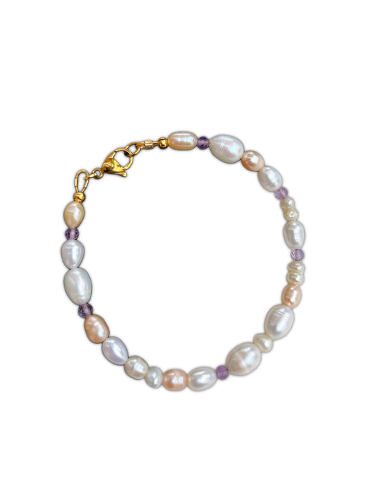 Natural pearls and amethyst bracelet