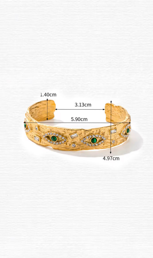 Hint of Green Bracelet