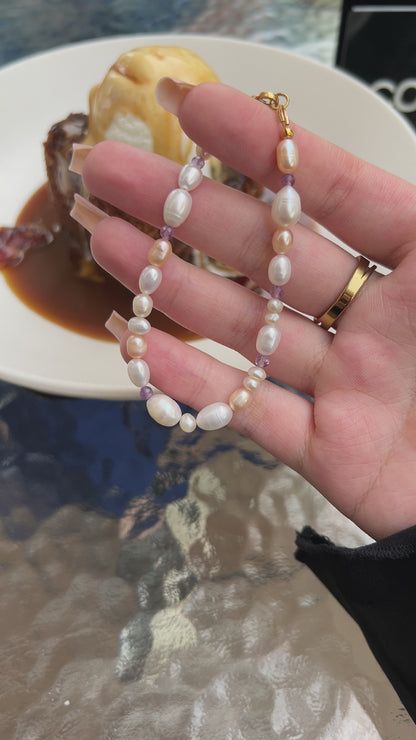 Natural pearls and amethyst bracelet